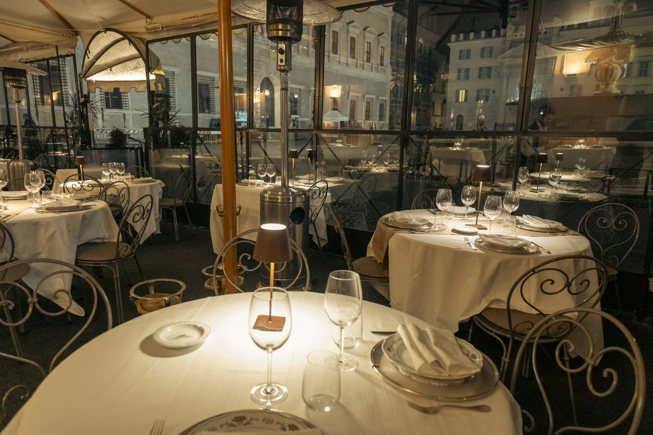 Dehors Piazza Farnese - Ristorante Camponeschi
